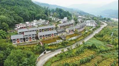 媒體聚焦|《四川日報》報道七彩林科培育生態(tài)富民產(chǎn)業(yè) 媒體聚焦|《四川日報》報道七彩林科培育生態(tài)富民產(chǎn)業(yè)