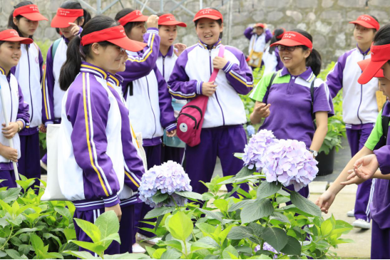 七彩公益 |“ 走進(jìn)七彩林科，感知科技力量”公益研學(xué)活動(dòng)